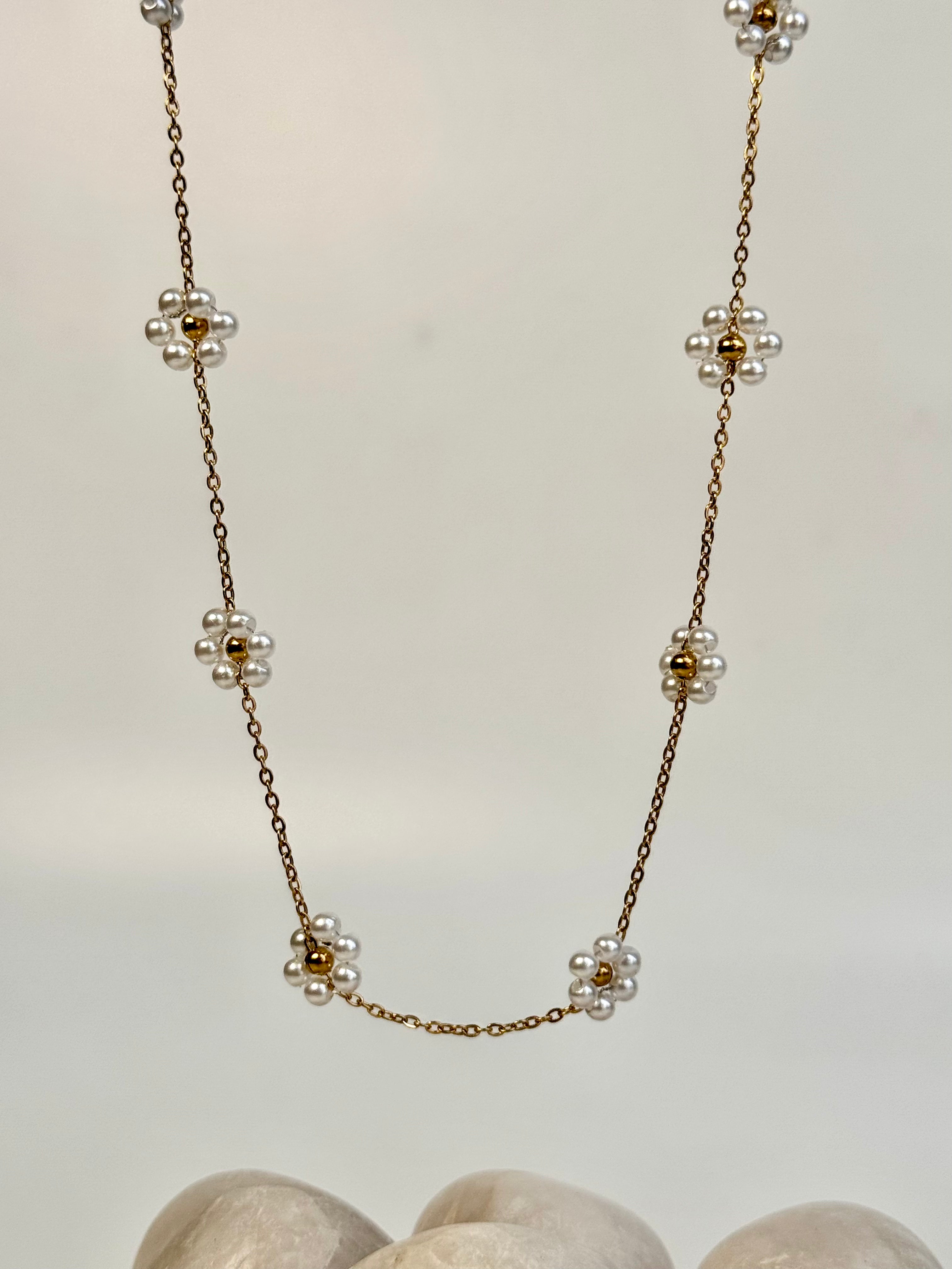 Daisy Chain Necklace